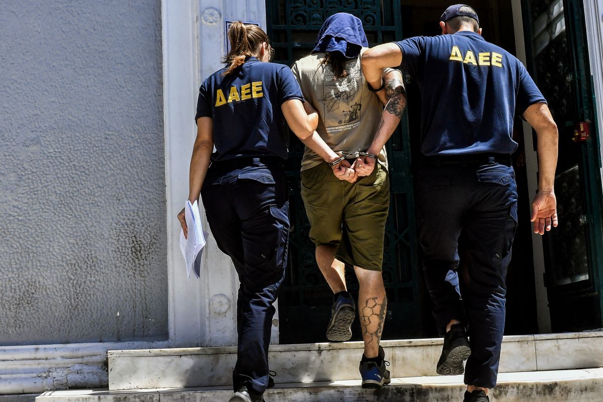 Κατά την απολογία στον Εισαγγελέα Κορίνθου των συλληφθέντων για την πυρκαγιά στον Φενεό