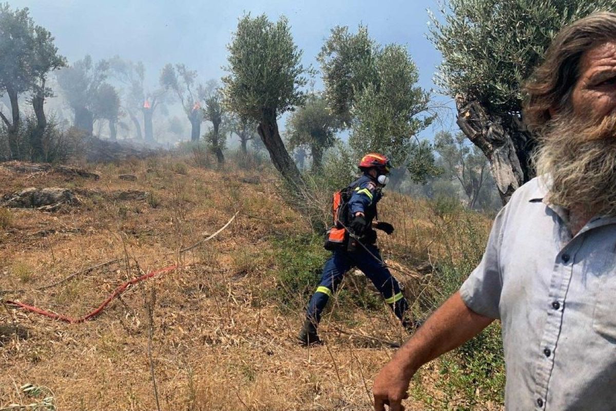 Φωτιά στη Λέσβο