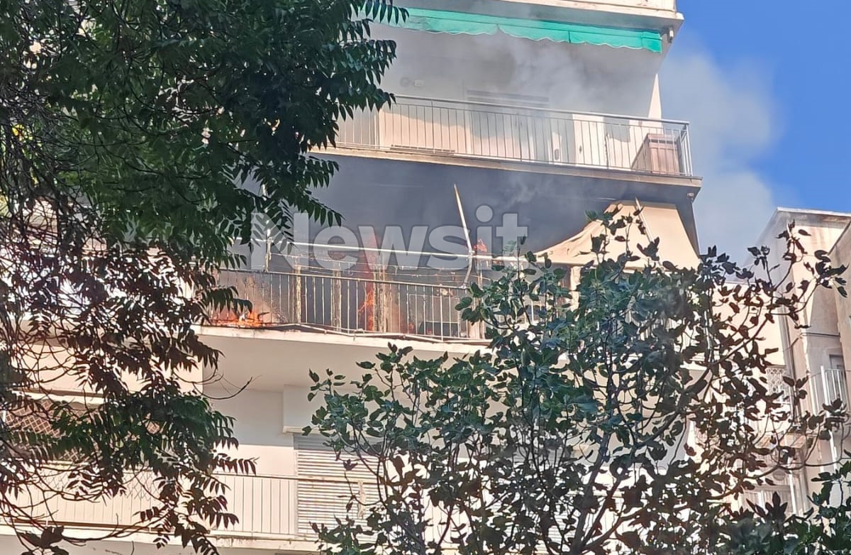 Φωτιά στο διαμέρισμα του Πέτρου Φιλιππίδη