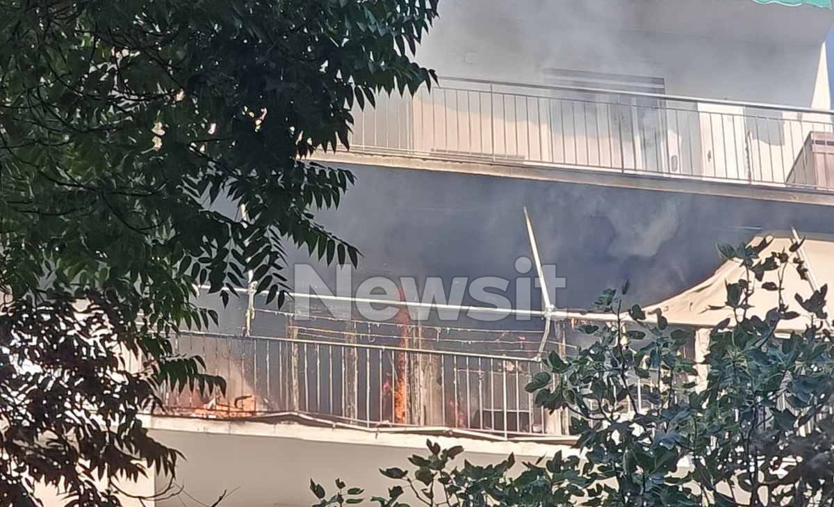 Φωτιά στο διαμέρισμα του Πέτρου Φιλιππίδη
