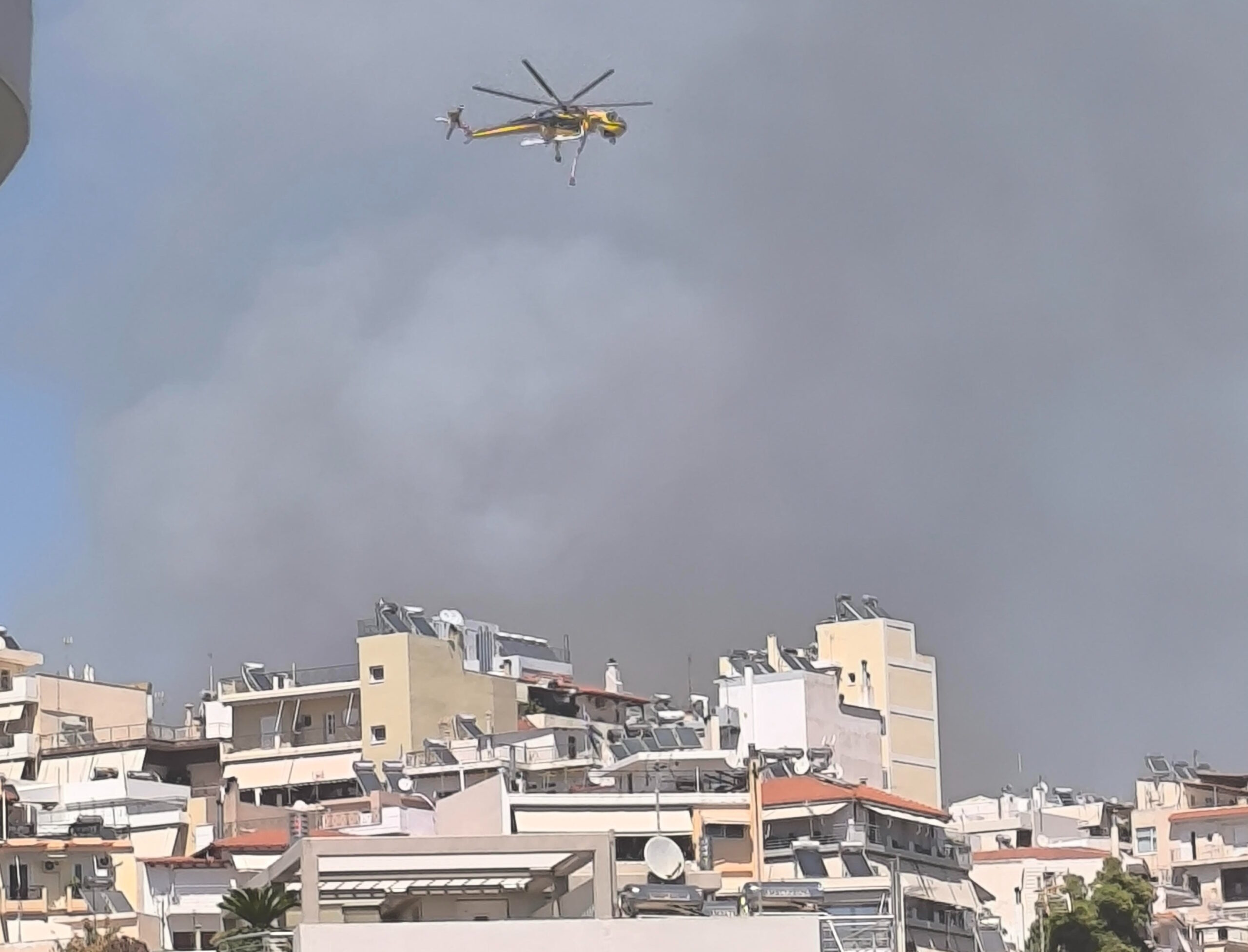 Φωτιά στην Ηλιούπολη