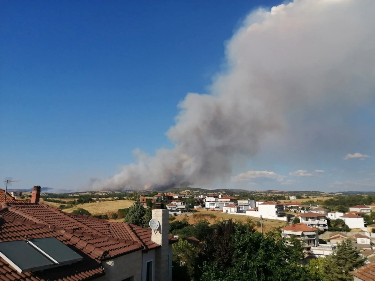 Φωτιά στην Άσσηρο Θεσσαλονίκης