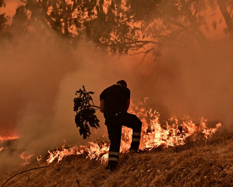 Φωτιές: Η Ελλάδα ζήτησε ευρωπαϊκή συνδρομή με έξι αεροσκάφη – «Τα δύσκολα είναι μπροστά μας»