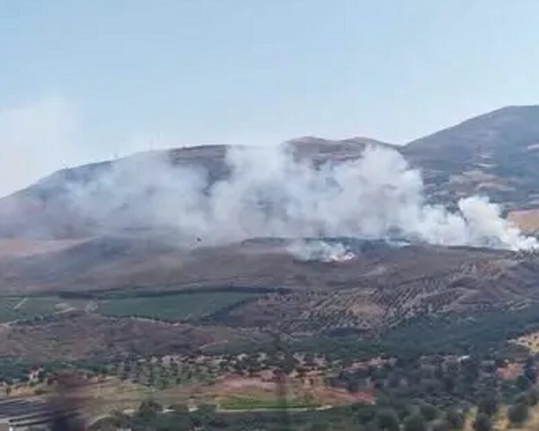 Φωτιά στο Ηράκλειο στη περιοχή Καρκαδιώτισσα – Ισχυρές δυνάμεις στο σημείο