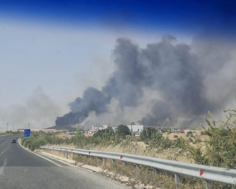 Φωτιές σε Κιλκίς, Θεσπρωτία και Καστοριά: Αλλεπάλληλα μηνύματα από το 112, μαίνεται η μάχη με τις φλόγες