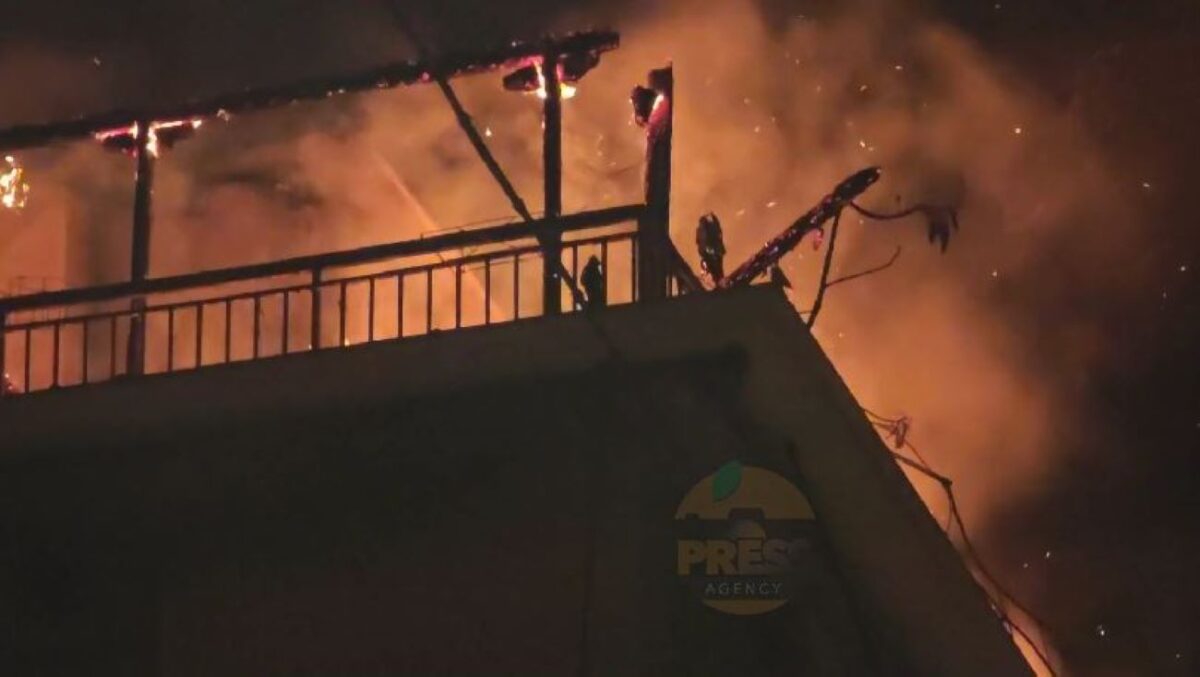 Φωτιά σε διαμέρισμα στον Λυκαβηττό