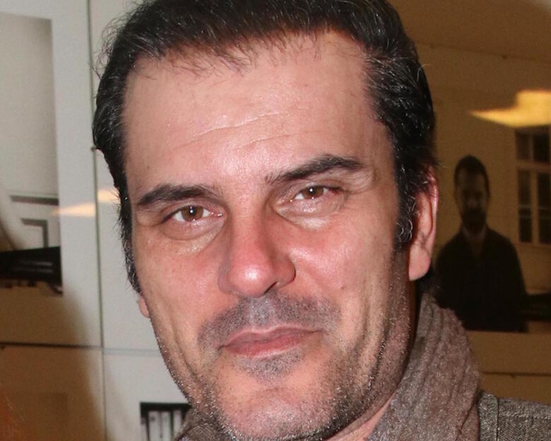 «Ο Γεράσιμος Μιχελής έφυγε από τη ζωή μετά από τεράστια ταλαιπωρία υγείας», είπε ο Σπύρος Μπιμπίλας για τον θάνατο του ηθοποιού