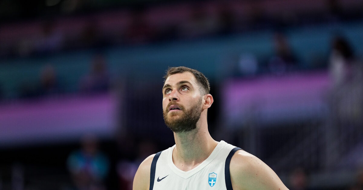 George Papagiannis was announced by Anadolu Efes