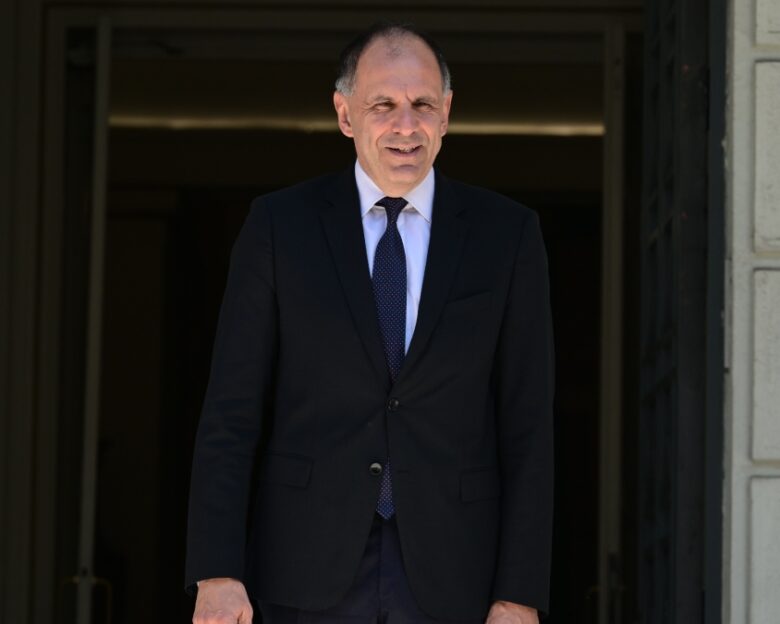 Ο Γιώργος Γεραπετρίτης ξανά στη Λιβύη: Στο «τραπέζι» το μεταναστευτικό και τα κυριαρχικά δικαιώματα