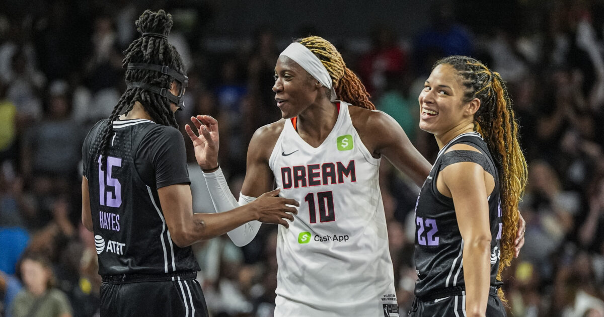 WNBA: sexist attack by a fan, threw a love affair in the parquet