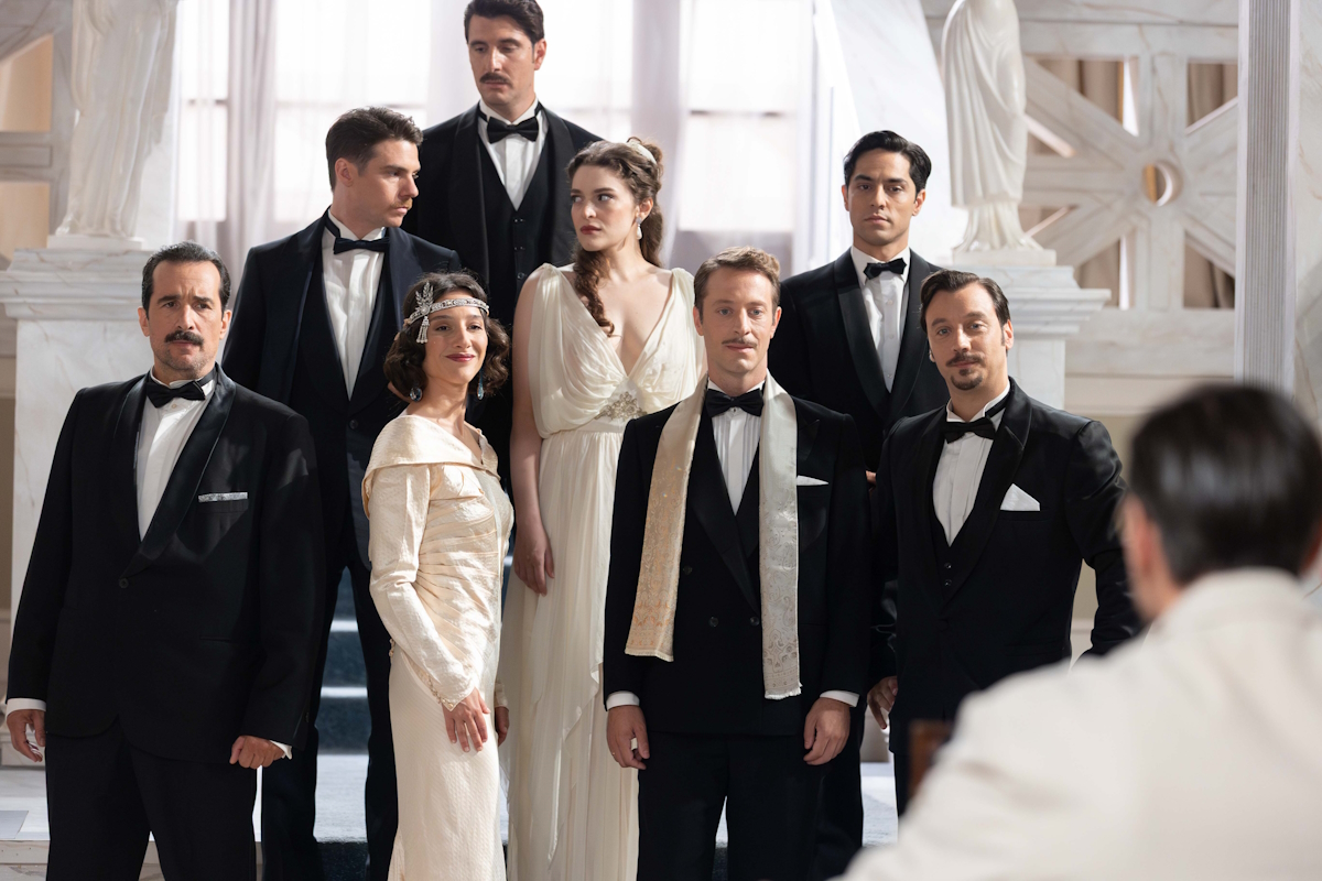 grand hotel trailer backstage
