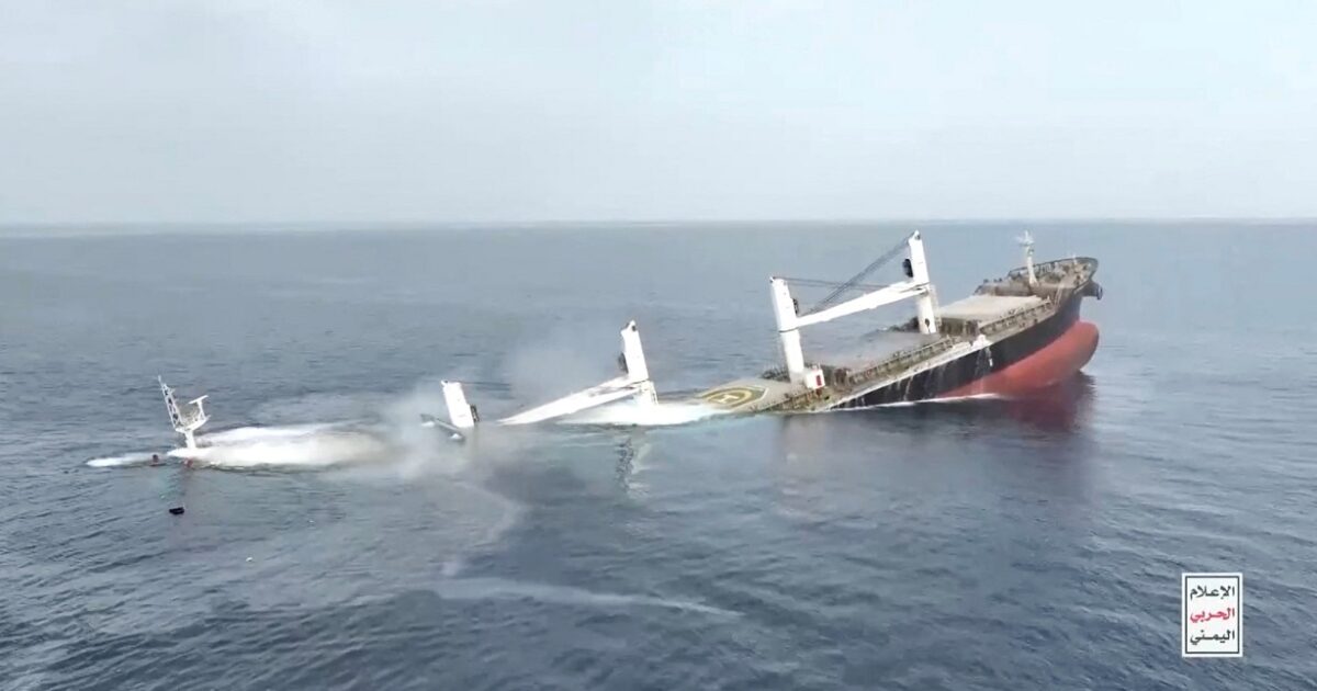 One dead and 4 injured by Houthi’s attack on a Greek -owned ship on Monday