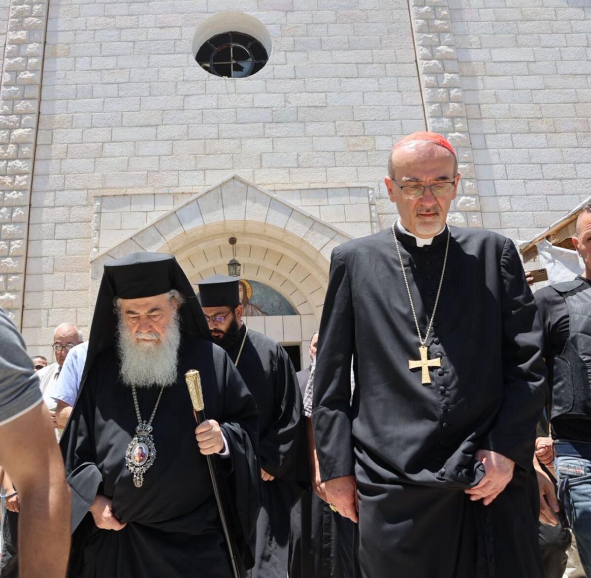 Ο Πατριάρχης Ιεροσολύμων Θεόφιλος Γ' και ο Καρδινάλιος Πιερμπατίστα Πιτσαμπάλα στην Γάζα / Φωτογραφία: Πατριαρχείο Ιεροσολύμων