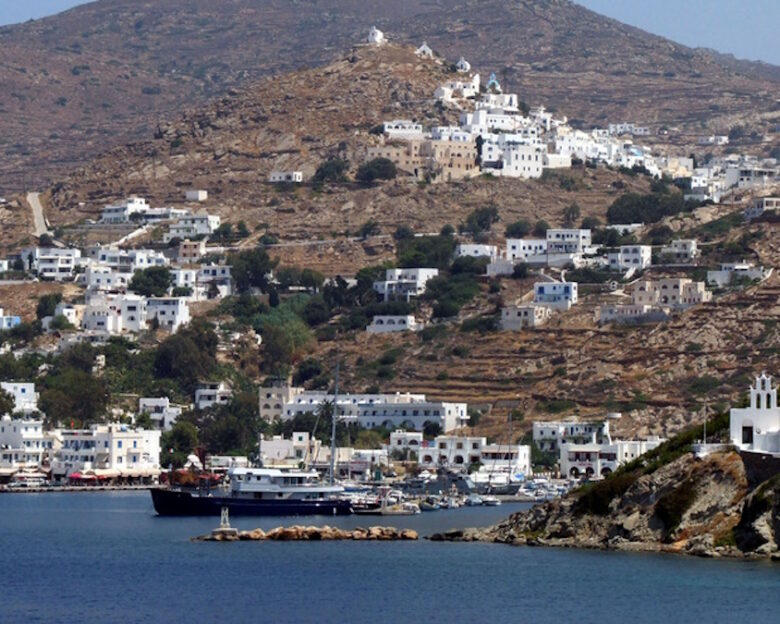 Η Ίος νέος πόλος έλξης τουριστών: Ένα από τα 15 καλύτερα της Ελλάδας, σύμφωνα με τους Times