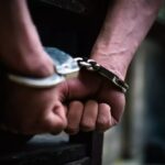 Έβαζε «μαϊμού» αγγελίες αυτοκινήτων, έπαιρνε προκαταβολές και εξαφανιζόταν – 66χρονος άρπαξε 240.000 ευρώ πριν του περάσουν χειροπέδες