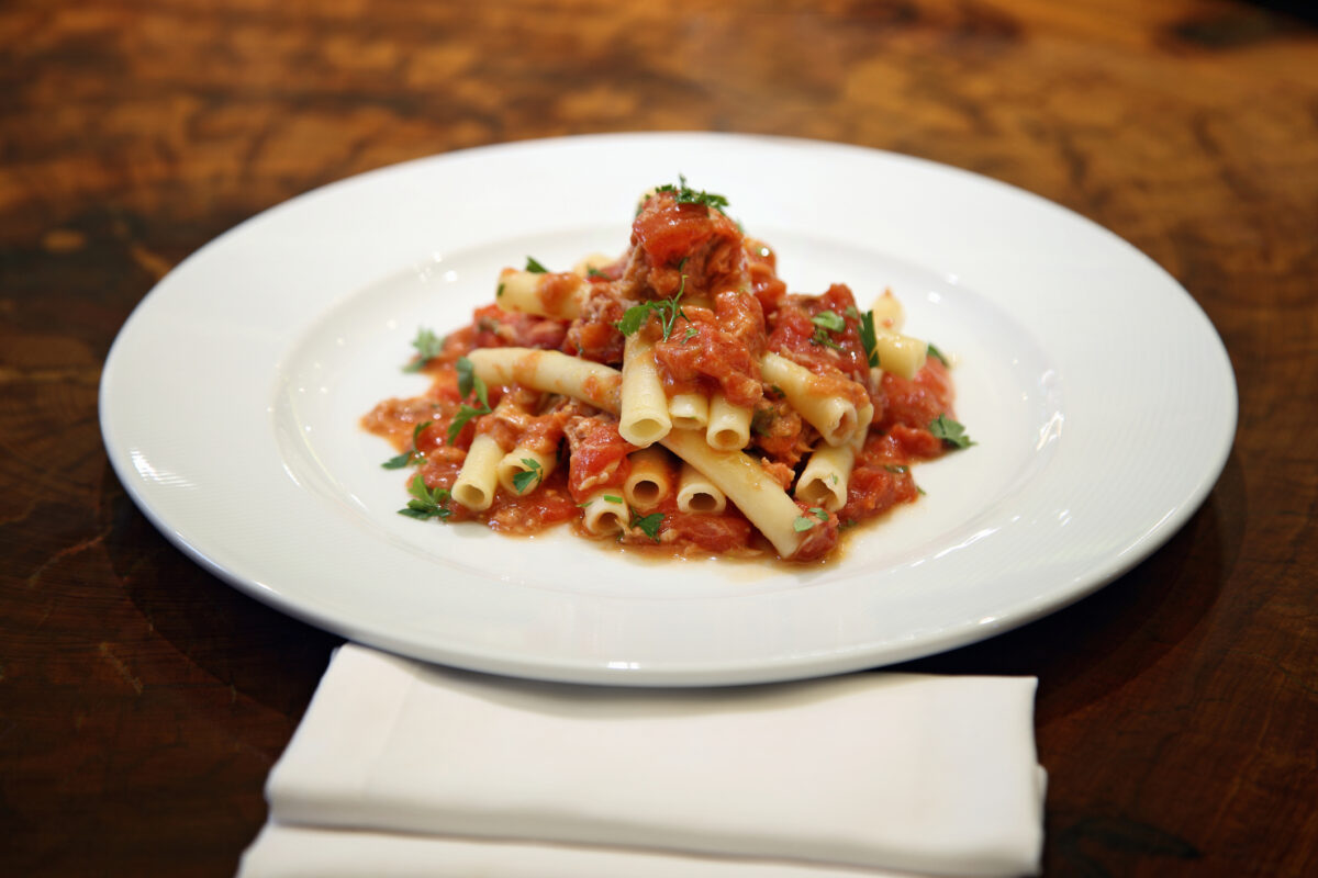 Ziti with sauce with tuna