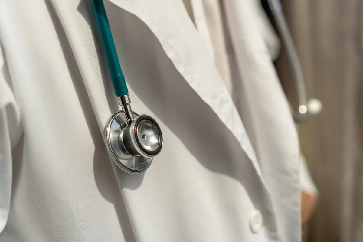 Γερμανία: Στο μικροσκόπιο γιατρός για τη δολοφονία ασθενών στο πλαίσιο υποβοηθούμενης ευθανασίας