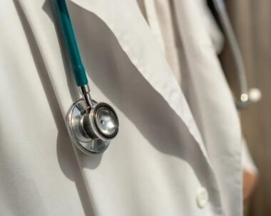 Γερμανία: Στο μικροσκόπιο γιατρός για τη δολοφονία ασθενών στο πλαίσιο υποβοηθούμενης ευθανασίας