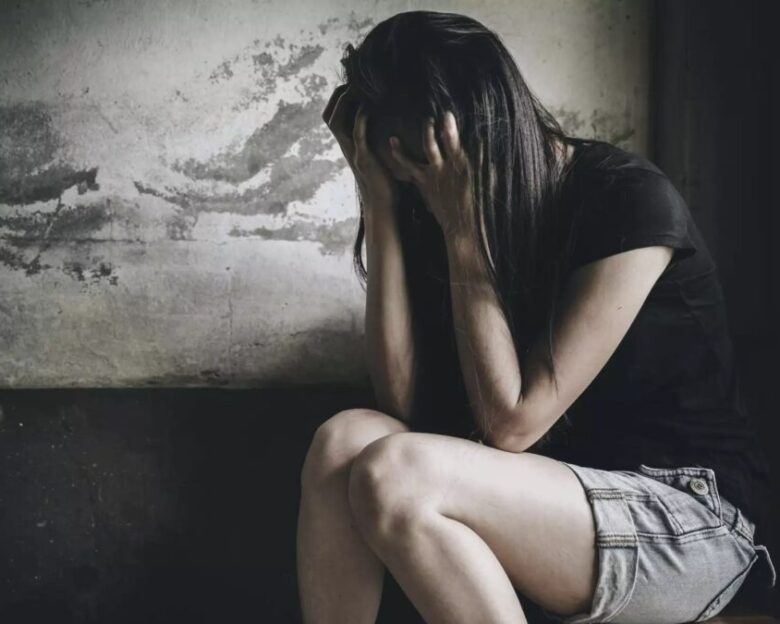 Χανιά: 47χρονος ξυλοκόπησε την πρώην σύζυγό του με μαγκούρα – Είχε συλληφθεί στο παρελθόν για ενδοοικογενειακή βία