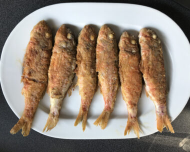 Μπαρμπούνια στο air fryer