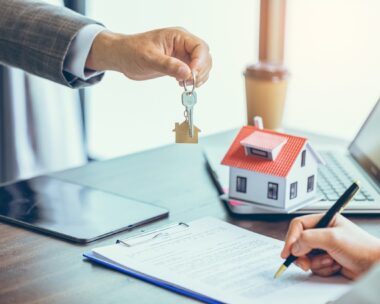 Real estate agent or real estate agent was holding the key to the new landlord