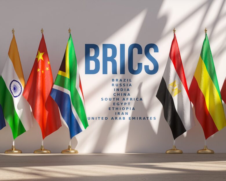 Ομοβροντία BRICS κατά των «καταναγκαστικών» δασμών Τραμπ στο παραπέντε της λήξης της τρίμηνης αναστολής τους
