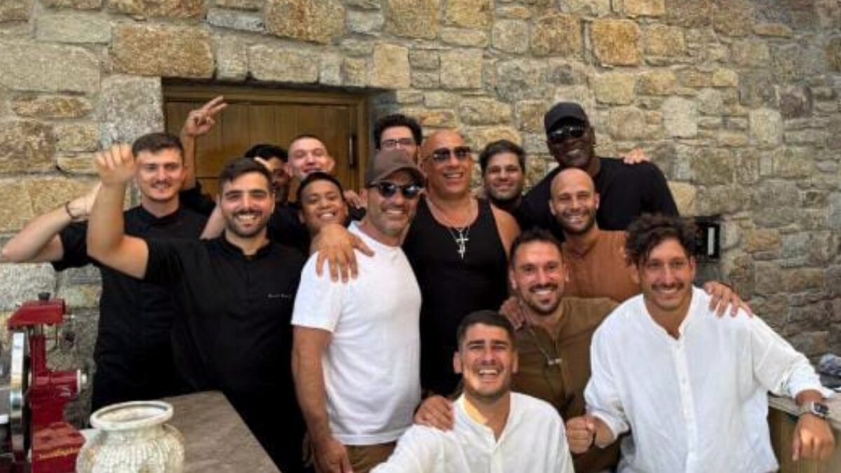 Ο Μάικλ Τζόρνταν έφαγε με τον Βιν Ντίζελ σε εστιατόριο στη Μύκονο