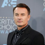 Ο Julian McMahon