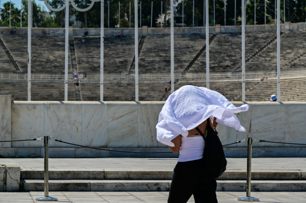 Καύσωνας στο κέντρο της Αθήνας