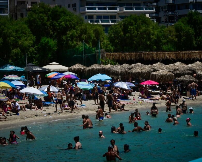 Καιρός: «Από τους 41 πάμε στους 30» – «Βουτιά» της θερμοκρασίας από την Πέμπτη
