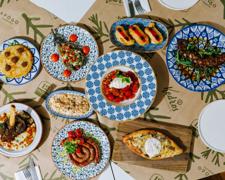 Kedros Cookhouse: Αυθεντική ελληνική κουζίνα με παριανό αέρα στη Λυκόβρυση
