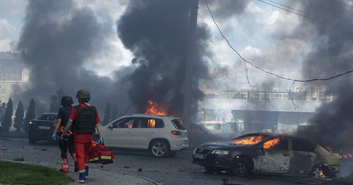 Kharkov: Dozens injured by devastating Russian raid with slip bombs – Zelenski’s angry