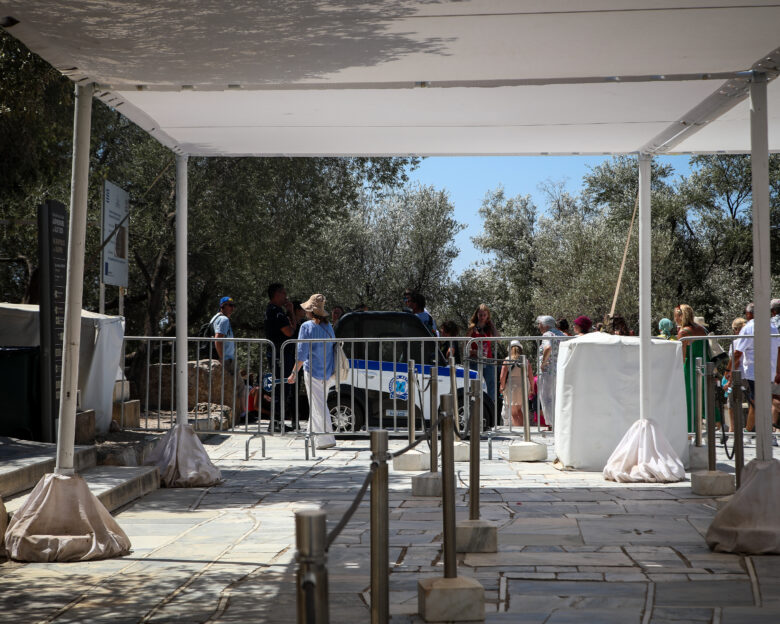 Κλειστή για αρκετές ώρες η Ακρόπολη λόγω καύσωνα