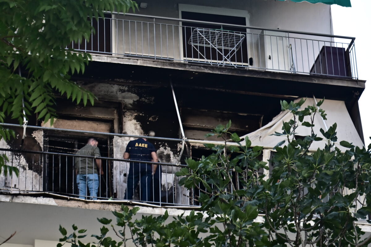 Αυτοψία πραγματογνωμόνων για την πυρκαγιά στο διαμέρισμα του Πέτρου Φιλιππίδη