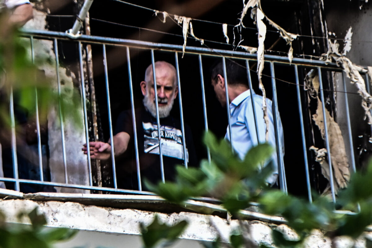 Αυτοψία πραγματογνωμόνων για την πυρκαγιά στο διαμέρισμα του Πέτρου Φιλιππίδη