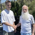 Ο Γιάννης Κωνσταντέλιας με τον Ιβάν Σαββίδη