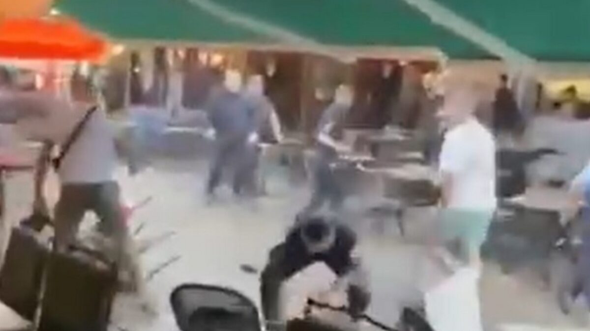 Oι οπαδοί την ώρα της σύγκρουσης