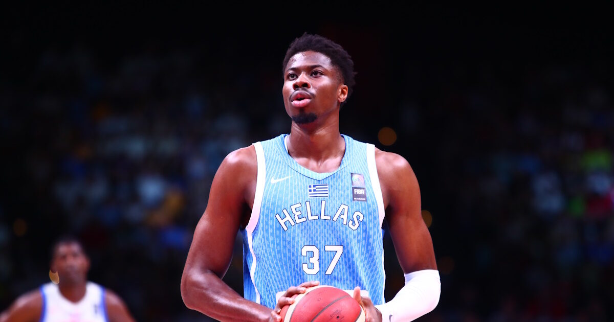 Olympiacos and Costas Antetokounbos are approaching an agreement
