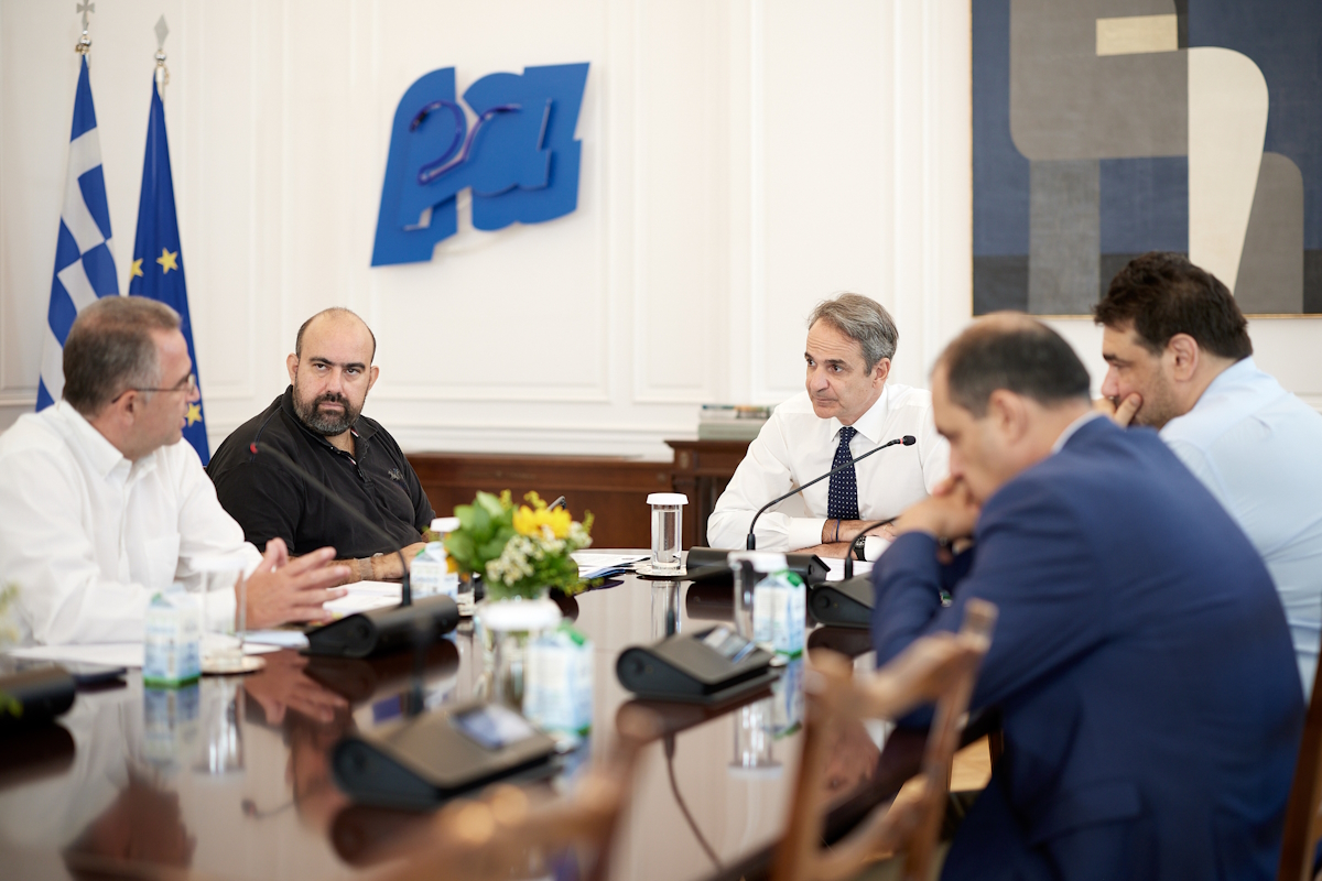 Ο Πρωθυπουργός, Κυριάκος Μητσοτάκης δέχτηκε τον δήμαρχο Κυθήρων, Στράτο Χαρχαλάκη