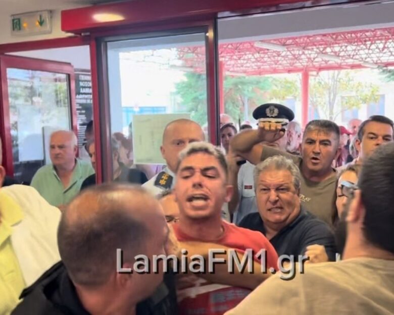 Ένταση στο νοσοκομείο Λαμίας με τον Άδωνι Γεωργιάδη στα  εγκαίνια νέου τμήματος