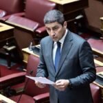 Ο Λευτέρης Αυγενάκης στη Βουλή