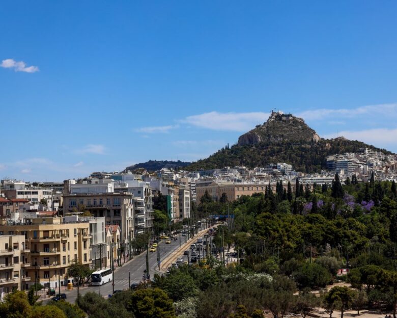 Ο Λυκαβηττός κλείνει από τα μεσάνυχτα λόγω πολύ υψηλού κινδύνου πυρκαγιάς
