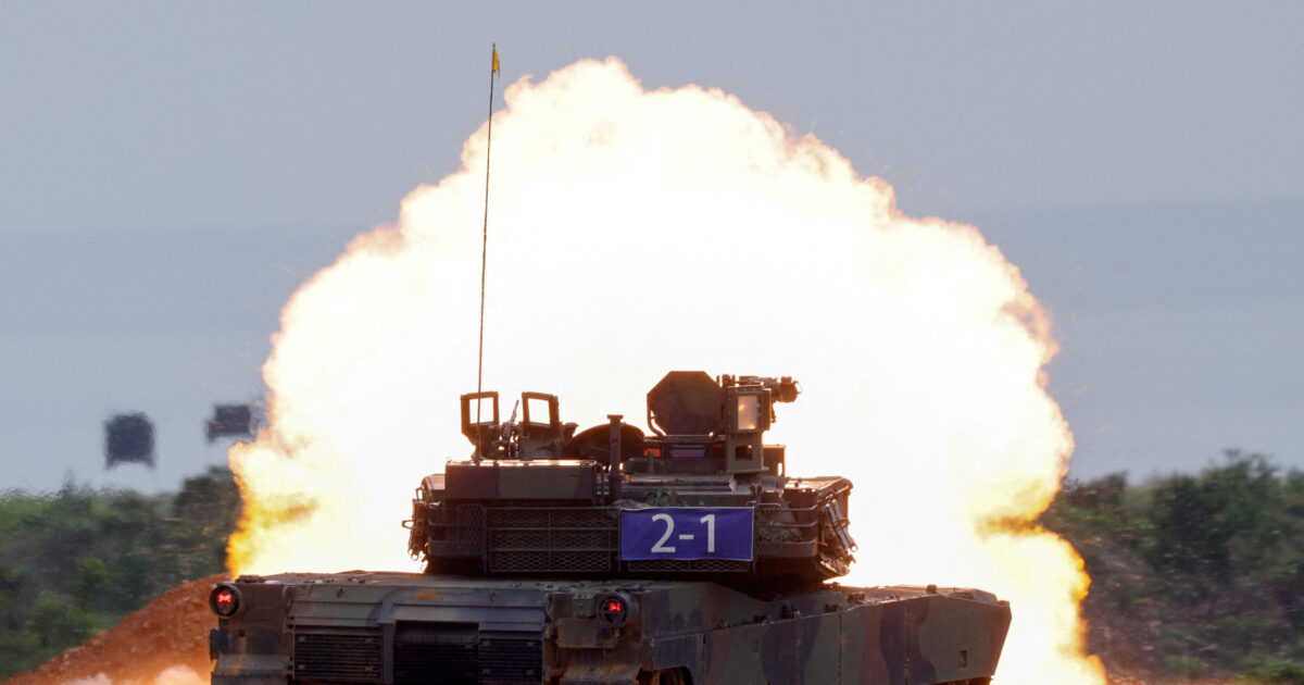 Ukraine: Strong Armored Forces with dozens of Abrams battle tanks given by Australia
