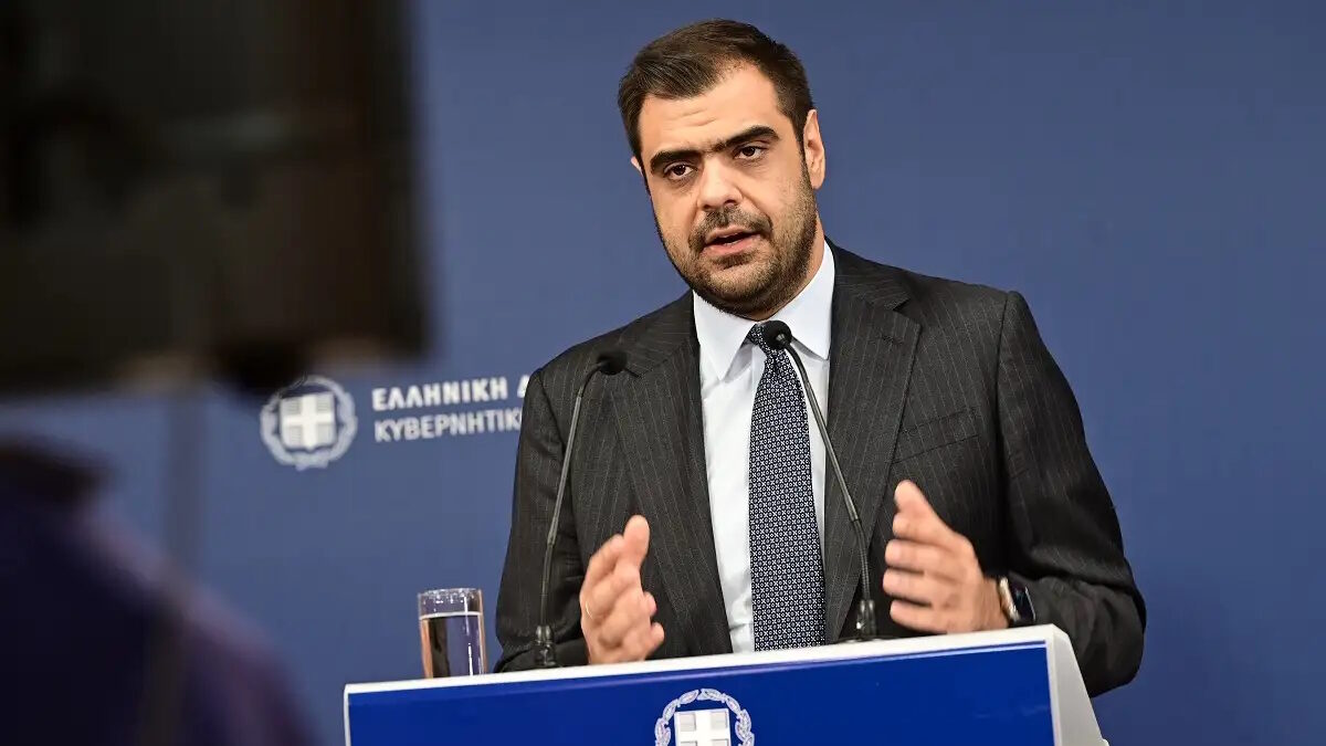 O κυβερνητικός εκπρόσωπος Παύλος Μαρινάκης