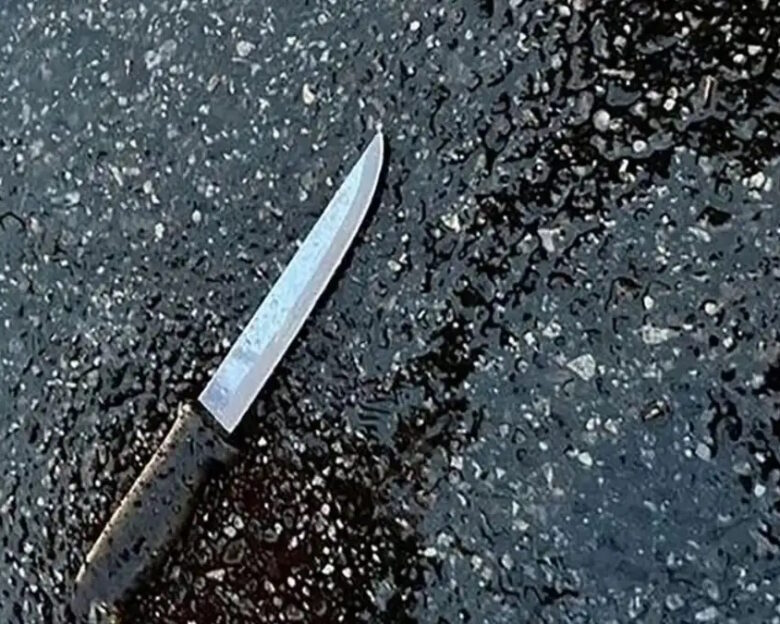 Πάτρα: Ληστής απείλησε με μαχαίρι τον υπάλληλο μίνι μάρκετ και άρπαξε 1.700 ευρώ