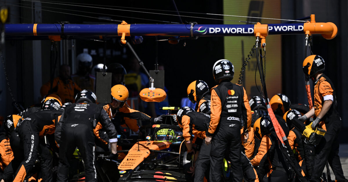 McLaren: Μπήκαμε στο «αρχηγείο» της και μάθαμε τα μυστικά της