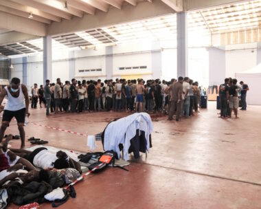 Mετανάστες στο Εκθεσιακό Κέντρο Αγυιάς Χανιών
