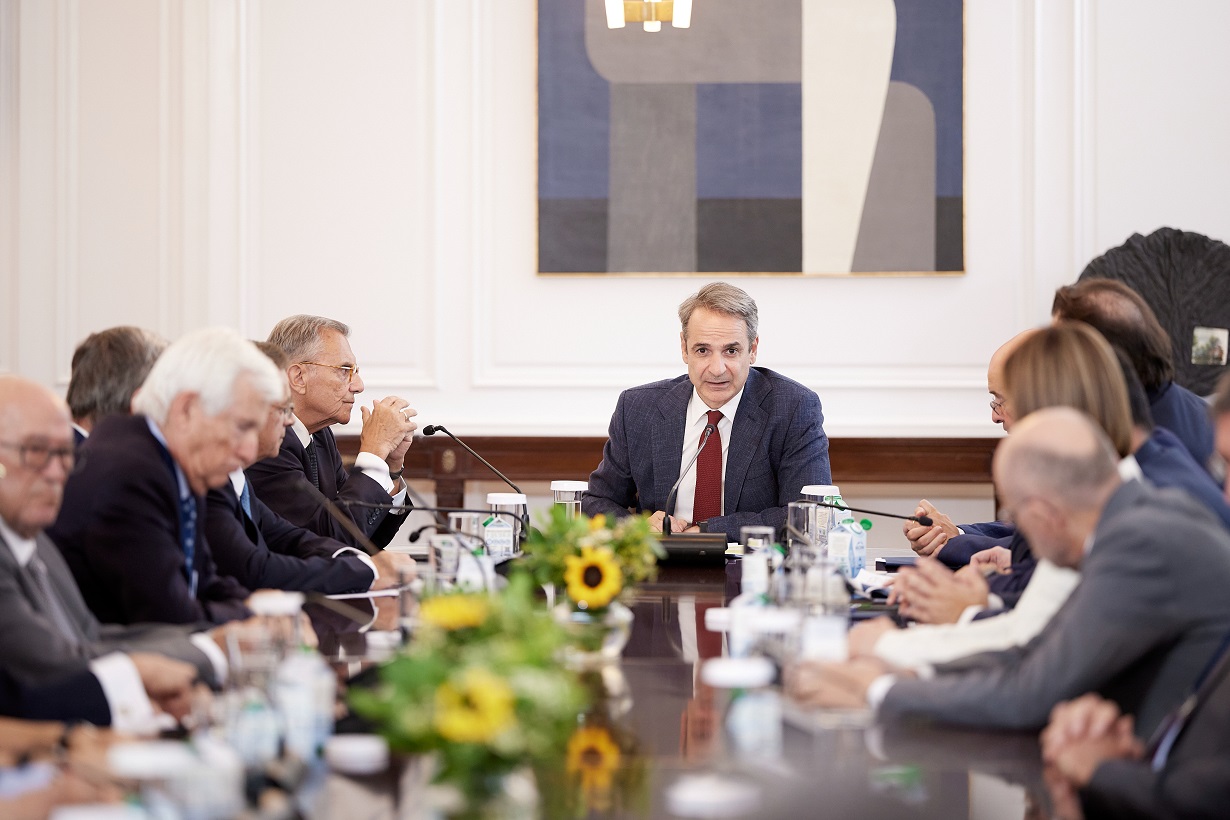 Συνάντηση του Πρωθυπουργού Κυριάκου Μητσοτάκη, με τους Προέδρους Ιδρυμάτων μελών της Πρωτοβουλίας 21 ", Πέμπτη 17 Ιουλίου 2025 (ΔΗΜΗΤΡΗΣ ΠΑΠΑΜΗΤΣΟΣ