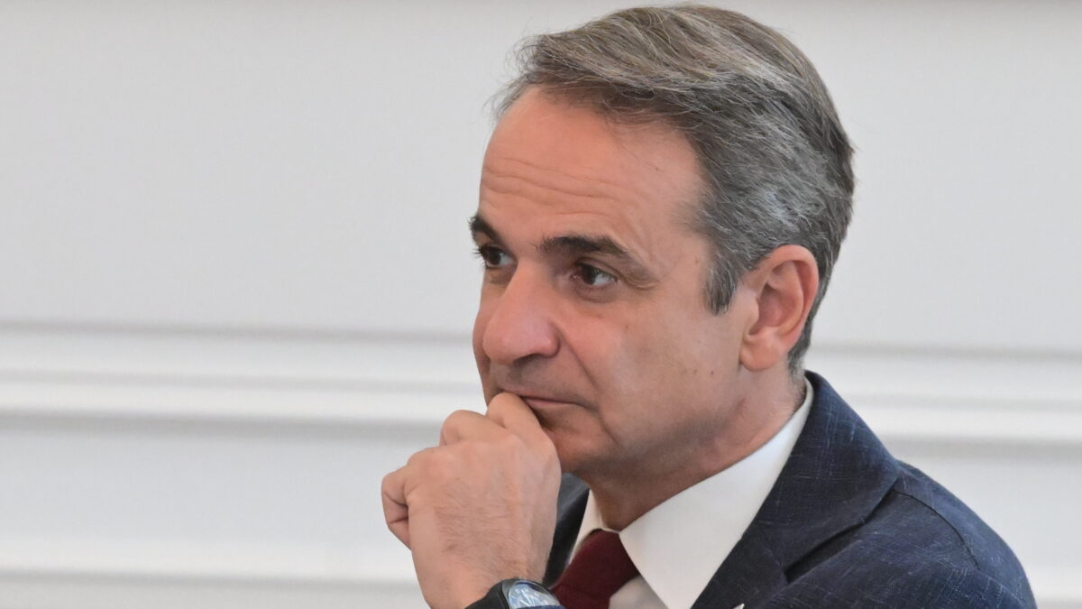 Συνάντηση του Πρωθυπουργού Κυριάκου Μητσοτάκη με τον Ευρωπαίο Επίτροπο Ενέργειας και Στέγασης Dan Jοrgensen, στο Μέγαρο Μαξίμου, Πέμπτη 17 Ιουλίου 2025. 
(ΤΑΤΙΑΝΑ ΜΠΟΛΑΡΗ
