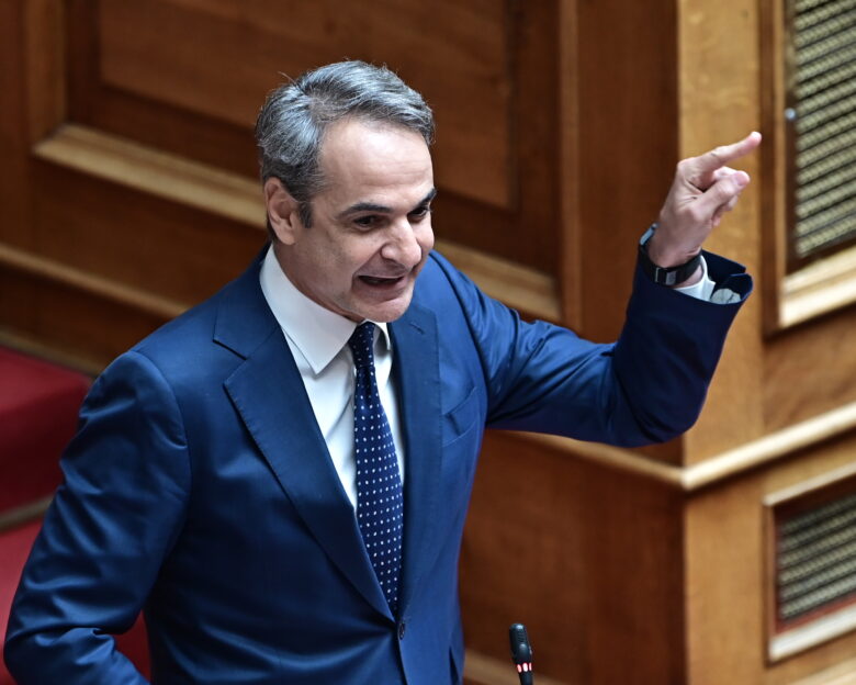Μητσοτάκης σε Ανδρουλάκη: Είστε πάντα εκνευρισμένος, αλλά σήμερα κοκκινίσατε – Παρουσιάζεστε ως κακέκτυπο του ΠΑΣΟΚ της δεκαετίας του 1980